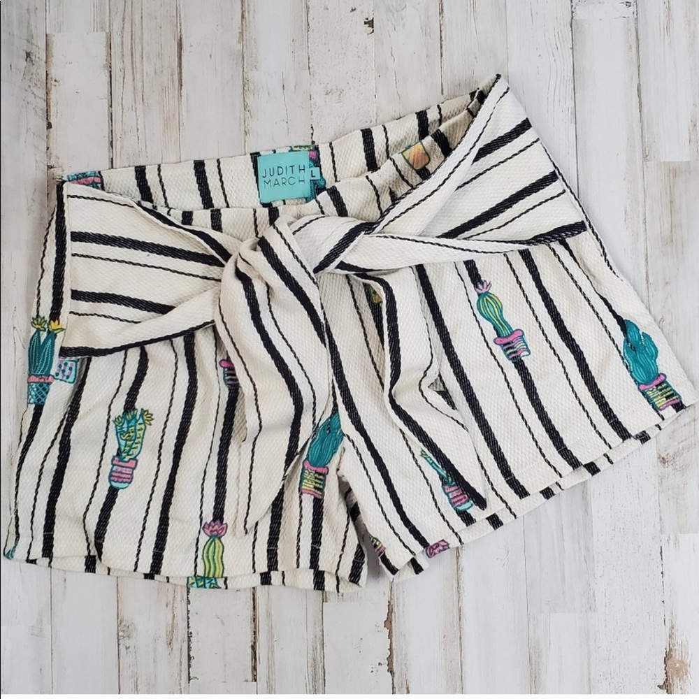 Judith March Cactus and Stripe Front Tie Shorts L